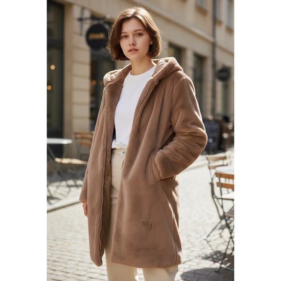 Zara Faux Fur Zip Front Teddy Bear Coat Jacket Size XL Long Sleeves Side Pockets - Picture 1 of 13
